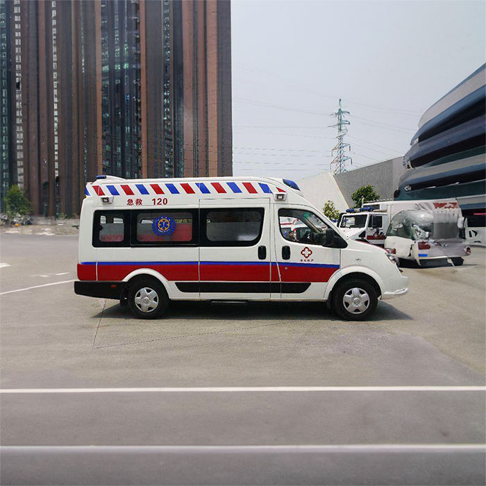 巴中高铁病患救护车转运案例